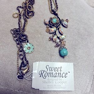 D'vine necklace with two tone chains